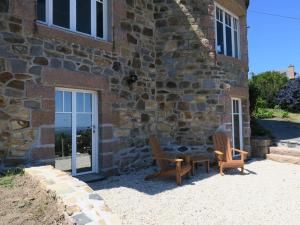 Maisons de vacances Maison Perros-Guirec, 6 pieces, 8 personnes - FR-1-368-246 : photos des chambres