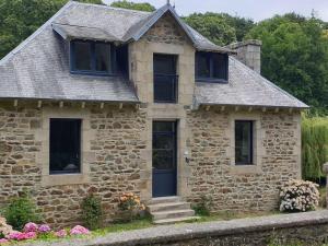 Maisons de vacances Maison renovee pierre, jardin, WIFI, 400m mer, St Quay-Perros - FR-1-368-258 : photos des chambres
