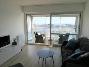 Appartements Bel appartement renove face au port avec loggia et garage prive a Perros-Guirec - FR-1-368-283 : photos des chambres