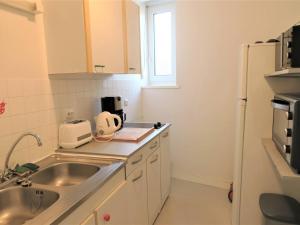 Appartements Appartement Perros-Guirec, 2 pieces, 3 personnes - FR-1-368-320 : photos des chambres