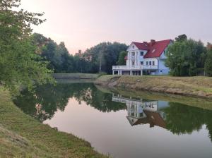 Willa Tonkiele - Dom z Jacuzzi i Sauną na wyłączność