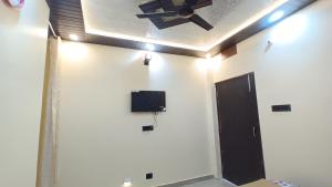 TEMPLE TOWN HOMES assi ghat Varanasi