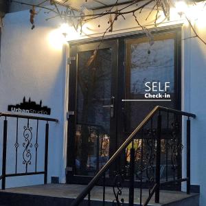 Urban Studio - Self Check-in
