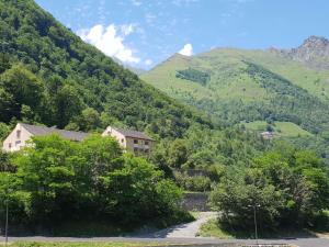 Appartement pour 4-6 pers, proche centre, parking privé, casier à ski - FR-1-234-294