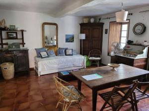 Maisons de vacances Waterfront Authentic Corsican house : photos des chambres