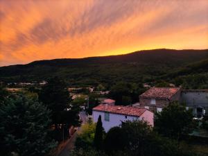 Maisons de vacances Gite de l'atelier : photos des chambres