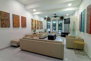 Forest Valley Homestay Bungalow for FamilyGroup StaycationGathering