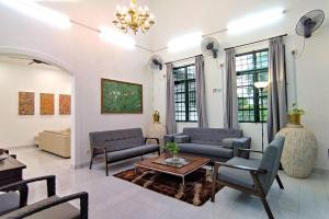 Forest Valley Homestay Bungalow for FamilyGroup StaycationGathering