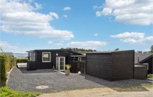 3 Bedroom Nice Home In Rønde