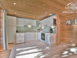 Appartements Grand duplex 12 pers, 5 chambres, jardin, wifi, proche du village - FR-1-391-11 : photos des chambres