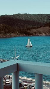 OCEAN FRONT ÍCONE ARQUITETÔNICO de Artacho Jurado Conforto WiFi 500mb Varanda e Vista Magnifica do Mar