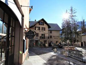 Appartements Appartement Le Monetier-les-Bains, 1 piece, 4 personnes - FR-1-330F-52 : photos des chambres