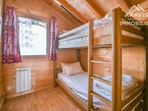 Chalets Magnifique chalet 4 etoiles, 4 chambres, 8 pers., wifi - FR-1-391-35 : photos des chambres