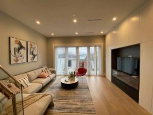 Four bedrooms New Lovely Duplex -1626