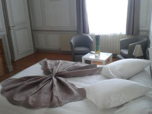 B&B / Chambres d'hotes Le Chateau de Buchy : photos des chambres