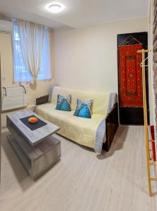 SolApart - cozy apartment at sololaki