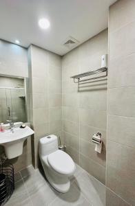 Crystal Loft Apartment Block A 512