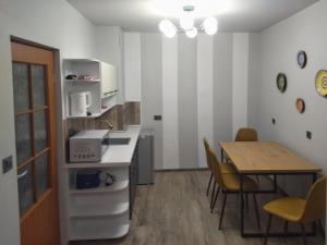 Altavista mountain apartment