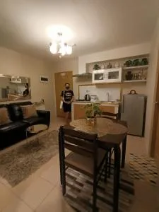 2BR Marina Stay Dumaguete - 锡基霍尔