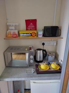 Carrick Cove self contained accomodation with private decking