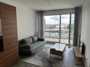 Appartements Agreable 2 pieces avec balcon pres transports : photos des chambres