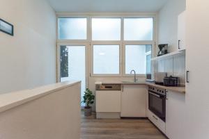 T&K Apartments - 1 to 4 Room Apartments - 20min to TradeFair Messe Airport Düsseldorf
