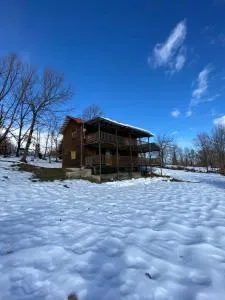 Traditional Wooden Apartment - Platanákos
