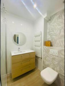 50m plage - 2 pièces jardin garage