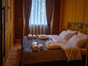 Top Floor Apartment+Balcony in sololaki Room 25