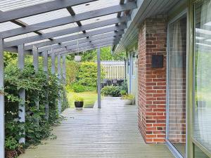 8 person holiday home in Fårvang-By Traum