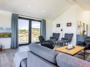 9 person holiday home in Hirtshals
