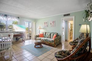 Majestic Beach Condo in Beachfront Resort in St Pete Beach