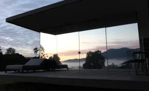 Avion Retreat - Grevillia