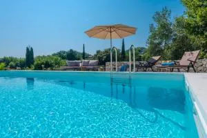 Rougemarin Heritage House with private pool - Osojnik