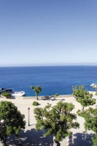 Hotels Hotel Restaurant Christophe Colomb : Chambre Double ou Lits Jumeaux - Vue sur Mer