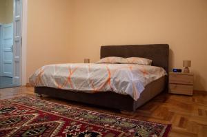 Bukowsky apartment