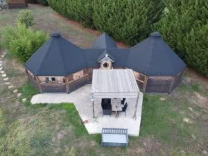 CHALET ATYPIQUE LOLA type KOTA location en gîte - Vallon-en-Sully