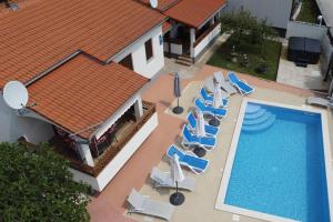 Apartments Rudez - pool - jacuzzi