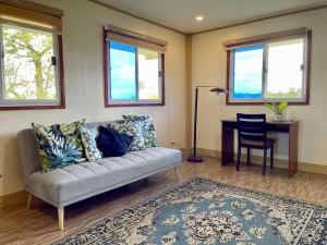 Beautiful 2BD Farmhouse for 4-10 pax