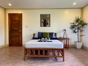 Beautiful 2BD Farmhouse for 3-10 pax