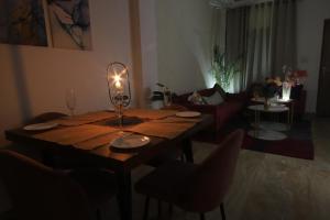 Perfectstayz Homes Mussoorie 120 meters uphill