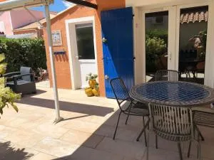 Belle Petite Villa climatisée dans résidence calme - Sorède