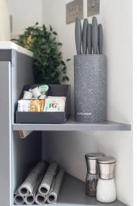 Chic Central Reading 1BR Apt CHRL F2