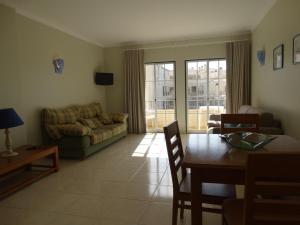 Apartamento com Piscina junto a Praia - Alvor