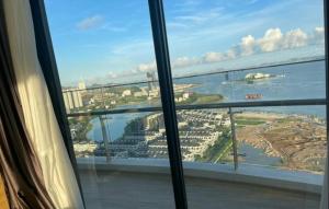 Citadines House - seaview & balcony - studio apartment