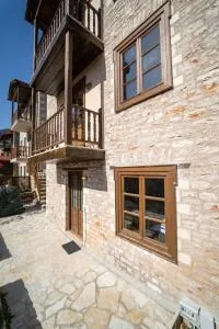 Suite Korfes-Κορφές Αυτόνομη Σουίτα με Τζάκι στην Βίλα Κορφές - Klávsion