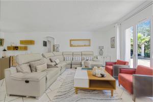 Villas Villa & Studio Loft climatises,piscine privee,fitness,proche Cannes, Grasse, Frejus : photos des chambres