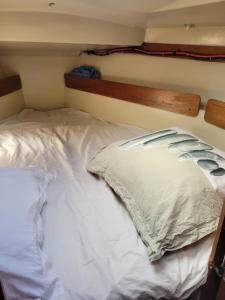 Bateaux-hotels Voilier a quai : photos des chambres