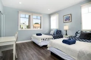 Stylish 4 BR house near Korea Town (Central LA) - Jefferson Park