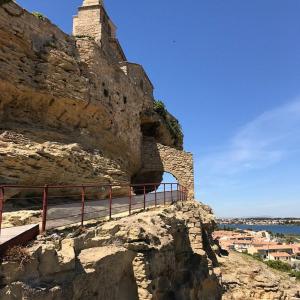 Maisons de vacances Charmante maison de ville avec jardin, terrasse et terrain de petanque : photos des chambres